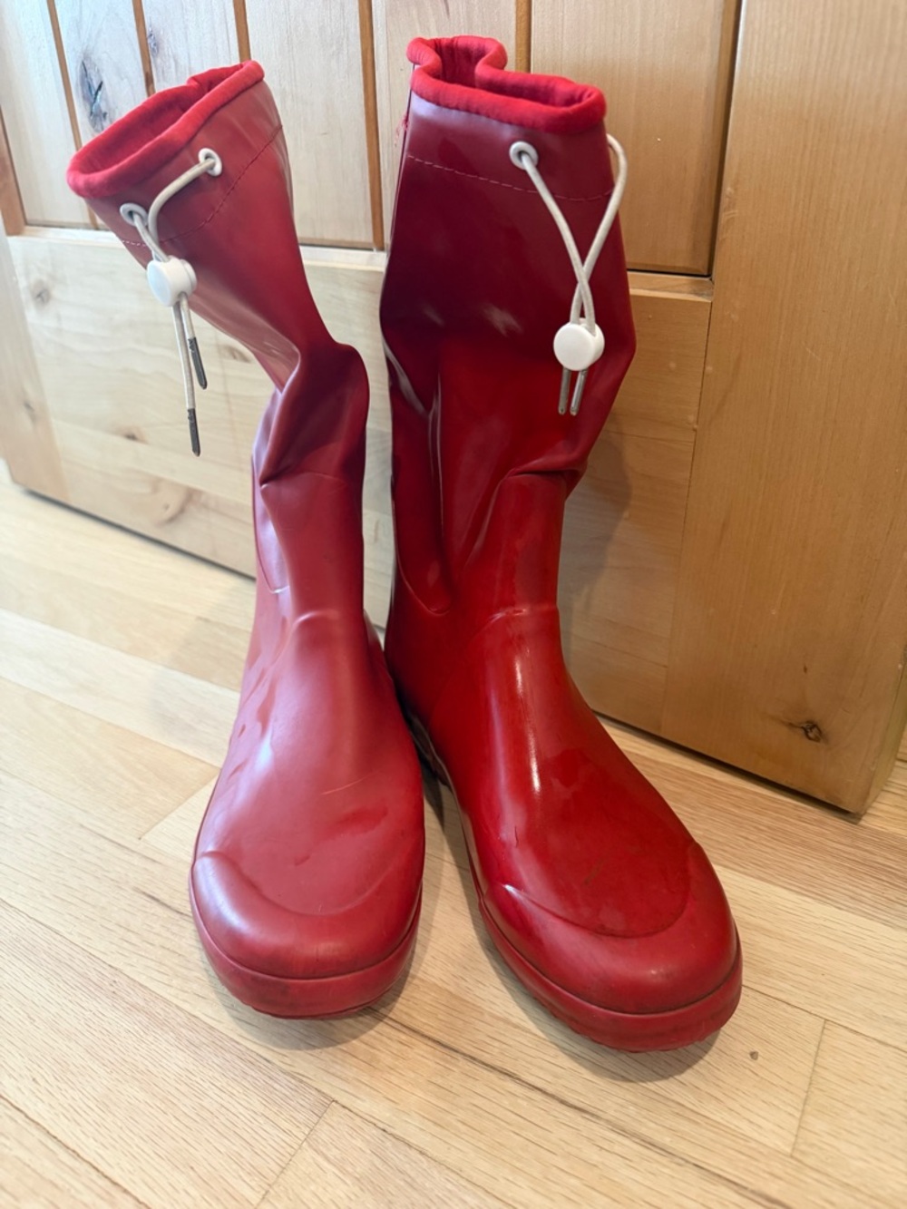 Tretorn Red Waterproof Pull-Cuff Rain Boots